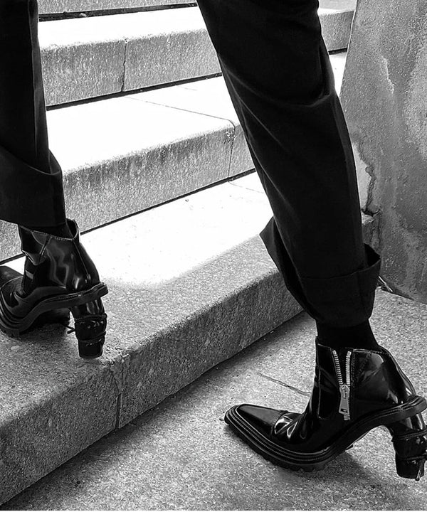 Curl Heel Bootie